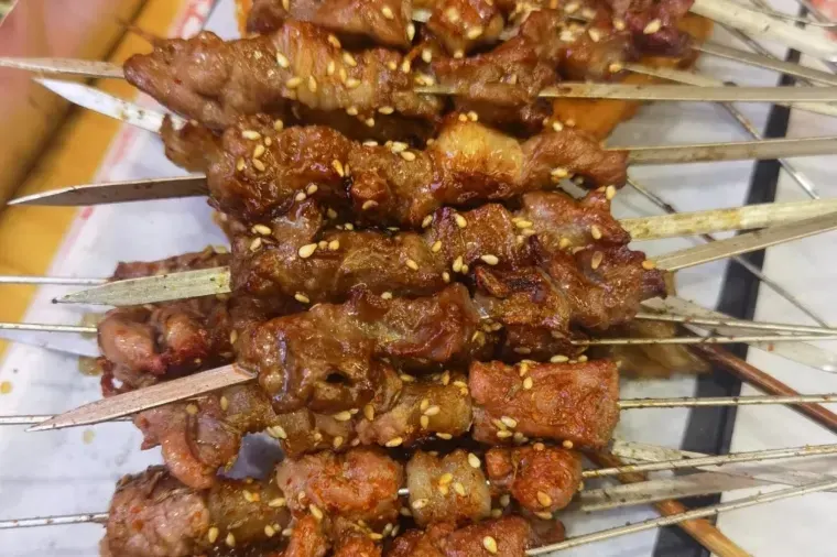 เนื้อย่างแบบเสียบไม้