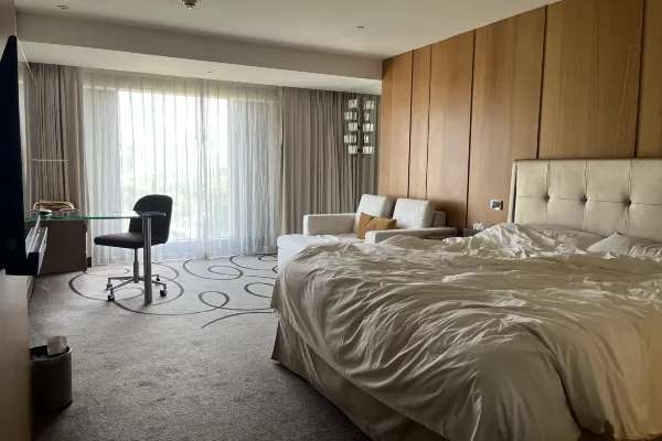 駁二住宿｜高雄翰品酒店