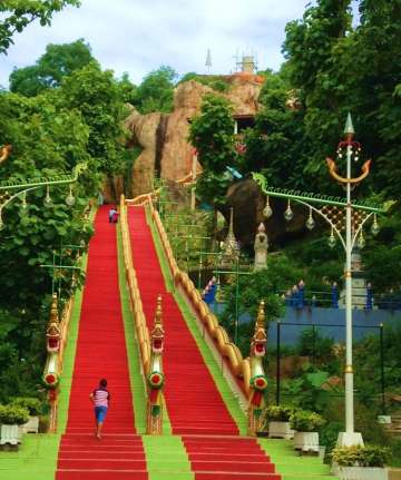 10 วัดในพิษณุโลก 2569 ต้องไปไหว้เสริมสิริมงคล พร้อมพิกัดถ่ายรูปสวย | Trip.com
