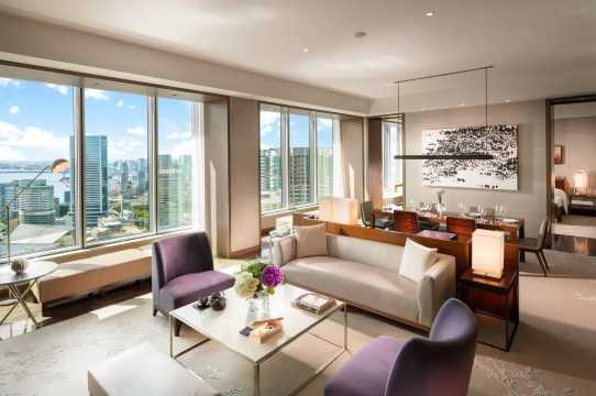 คอนราด โตเกียว (Conrad Tokyo)