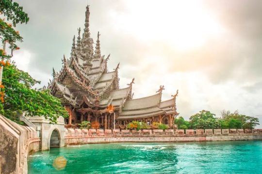 ปราสาทสัจธรรม
