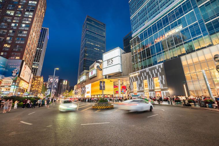 ย่านถนนคนเดิน Chunxi Road และ Taikoo Li