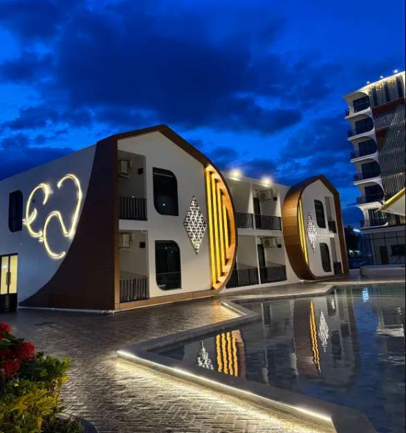 โรงแรม เอสทรี อยุธยา