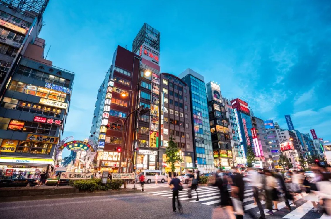 Best Areas to Stay in Tokyo: Shinjuku City