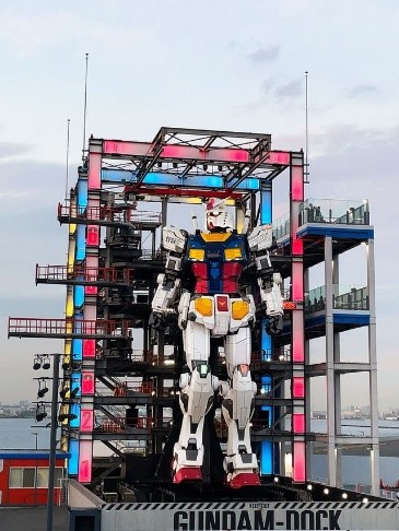 18米高可動鋼彈科技奇觀