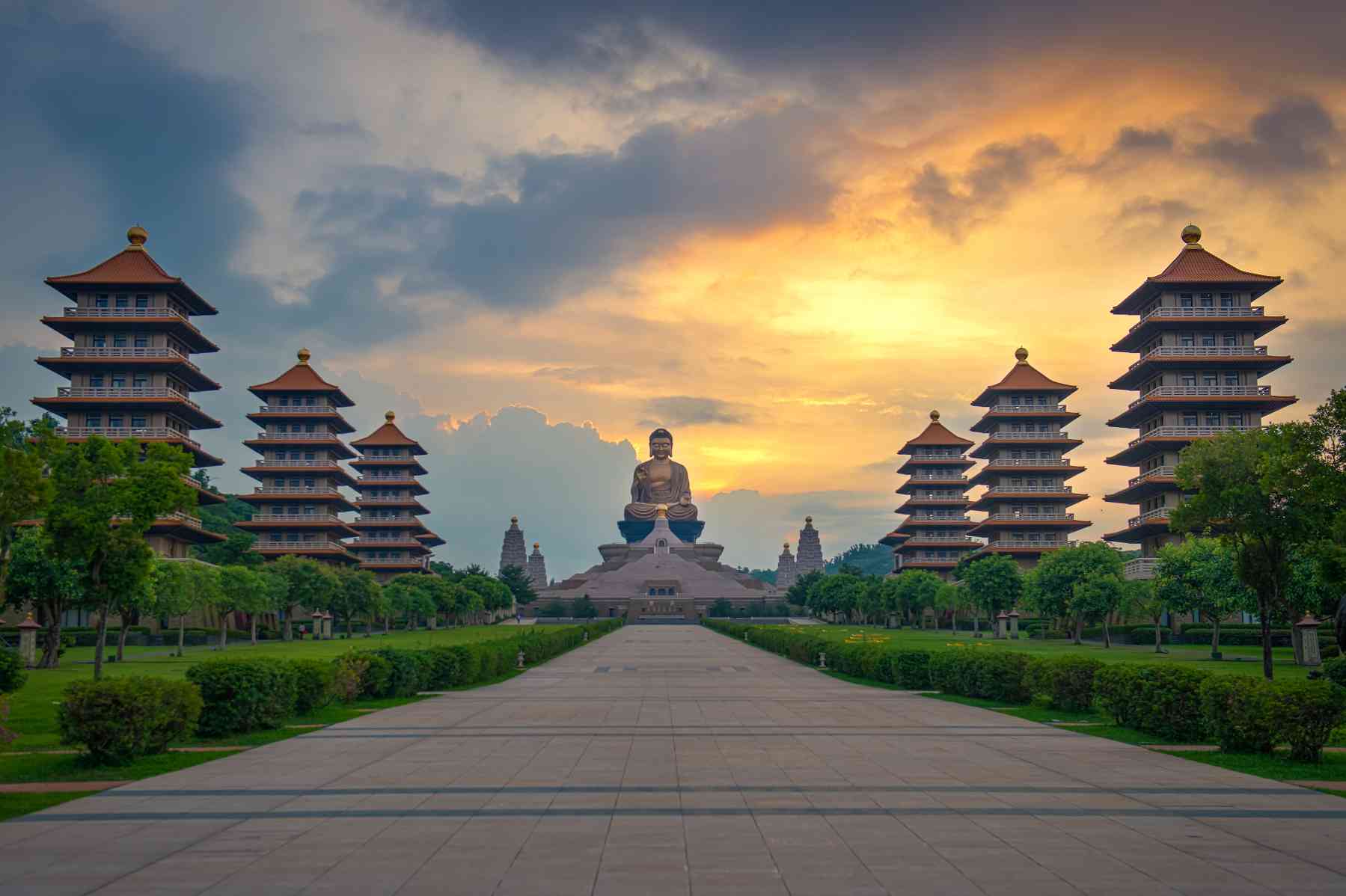 15 ที่เที่ยวเกาสง 2569 ปักหมุดพิกัดฮิตไต้หวันตอนใต้ เที่ยวง่าย ถ่ายรูปสวย | Trip.com