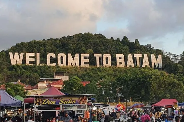 Batam sign