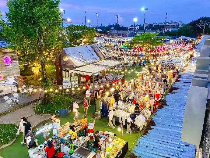 scene at Chillva Market