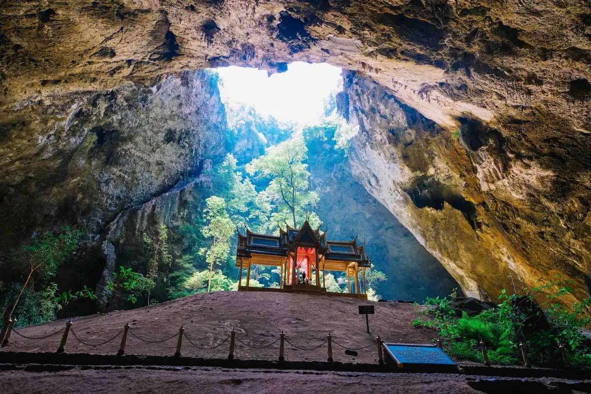 ถ้ำพระยานคร 