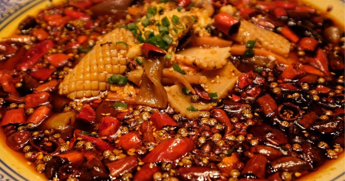 เที่ยวฉงชิ่ง 4 วัน 3 คืน ${currentYear} พักย่านไหนดี? รวมที่กิน ที่เที่ยว ฉบับสมบูรณ์ | Trip.com