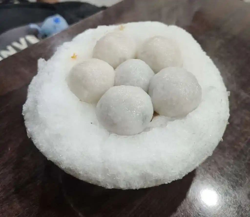 เกี๊ยวหวานในน้ำขิง