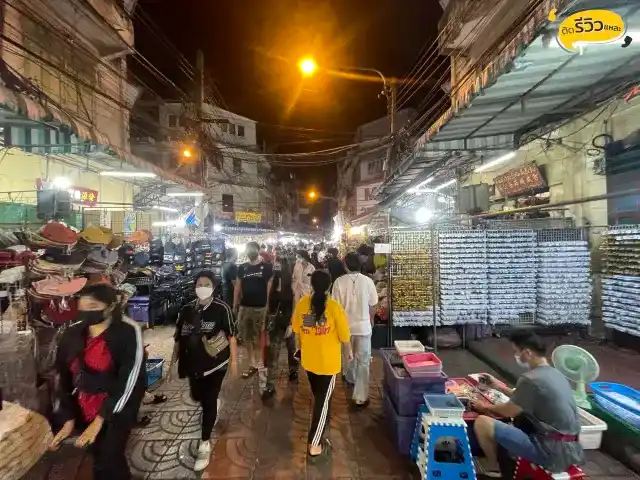 ตลาดสำเพ็งตอนกลางคืน-1