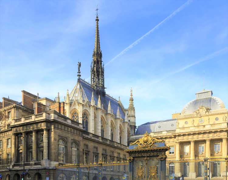 โบสถ์แซงต์ชาแปล (Sainte-Chapelle)