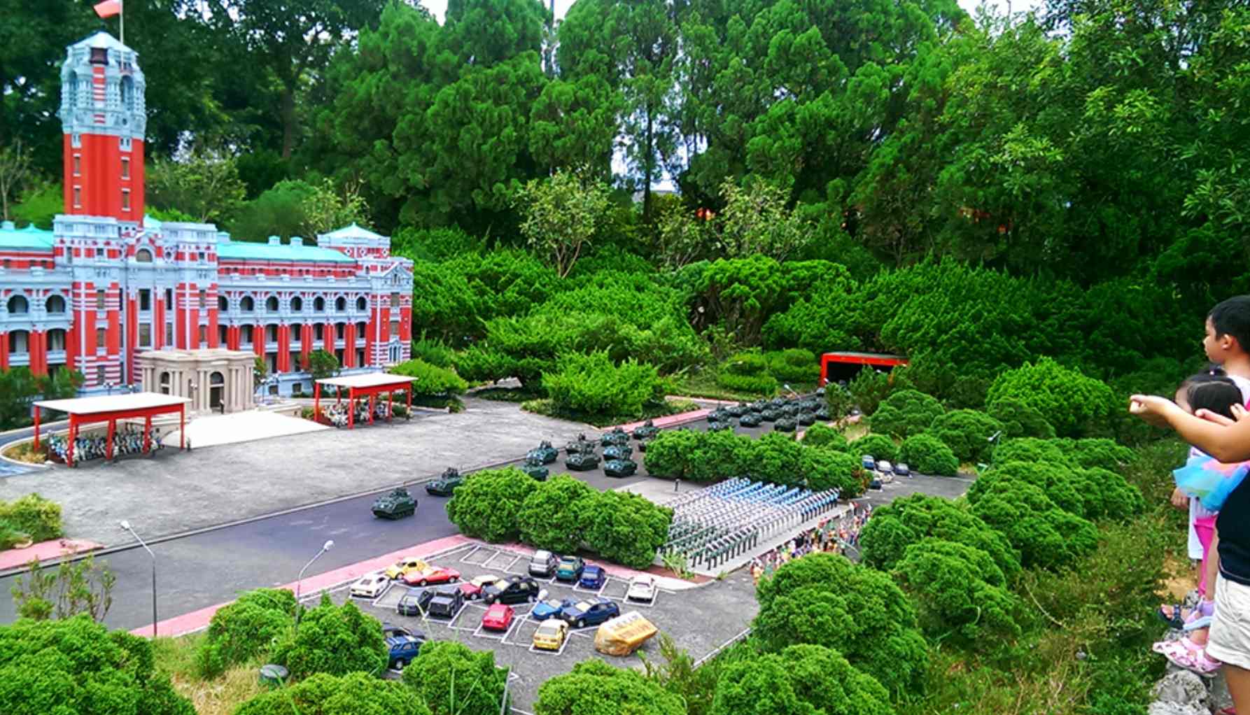 六福村 ｜小人國主題樂園