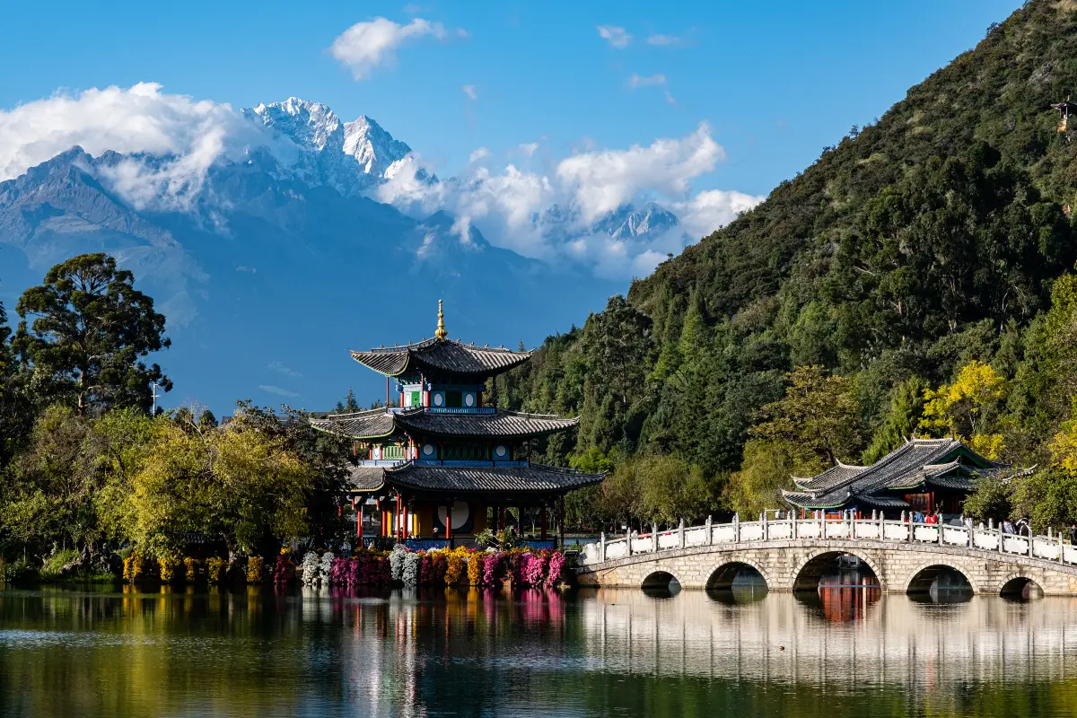 panoramic view of elephant mountain