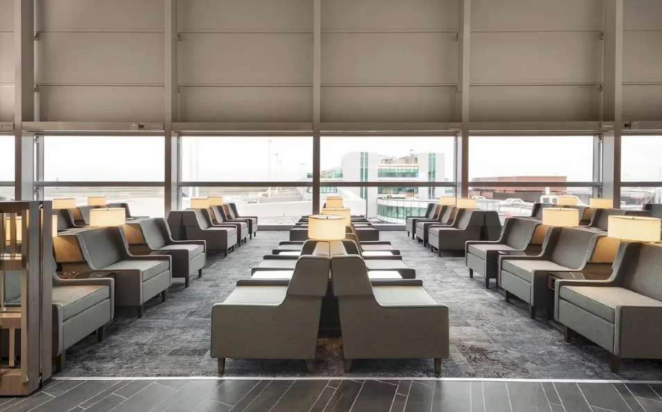 เลานจ์สุดพรีเมียมในสนามบิน