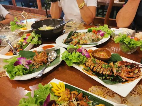 9. ครัวชาติสมบูรณ์