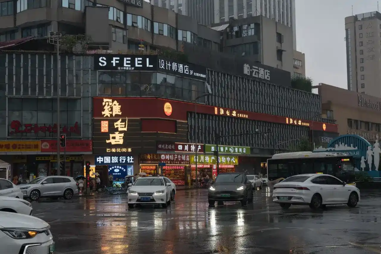 Sfeel Designer Hotel-1