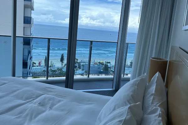 澳洲住宿｜黃金海岸住宿推薦 澳洲住宿｜希爾頓衝浪者天堂公寓飯店