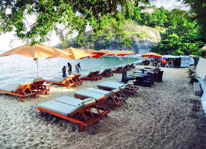 หาดเขาเต่า