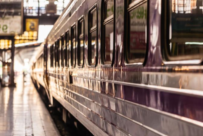  นั่งรถไฟไปอยุธยา 2569: คู่มือฉบับสมบูรณ์ | Trip.com