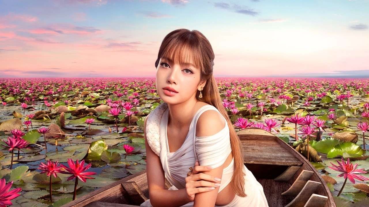 ตามรอย ลิซ่า Blackpink ทุ่งบัวแดง