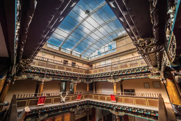 โรงแรมซูจี แชงกรีล่า ย่านเมืองเก่า Dukezong