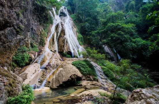 น้ำตกผาสวรรค์