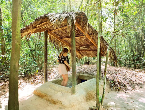 going down Cu Chi Tunnel