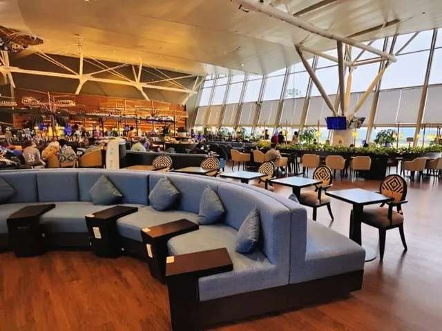 เลานจ์สนามบินฮานอย