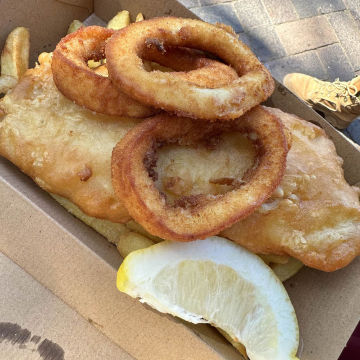 Quay seafood FISH AND CHIPS  炸魚薯條