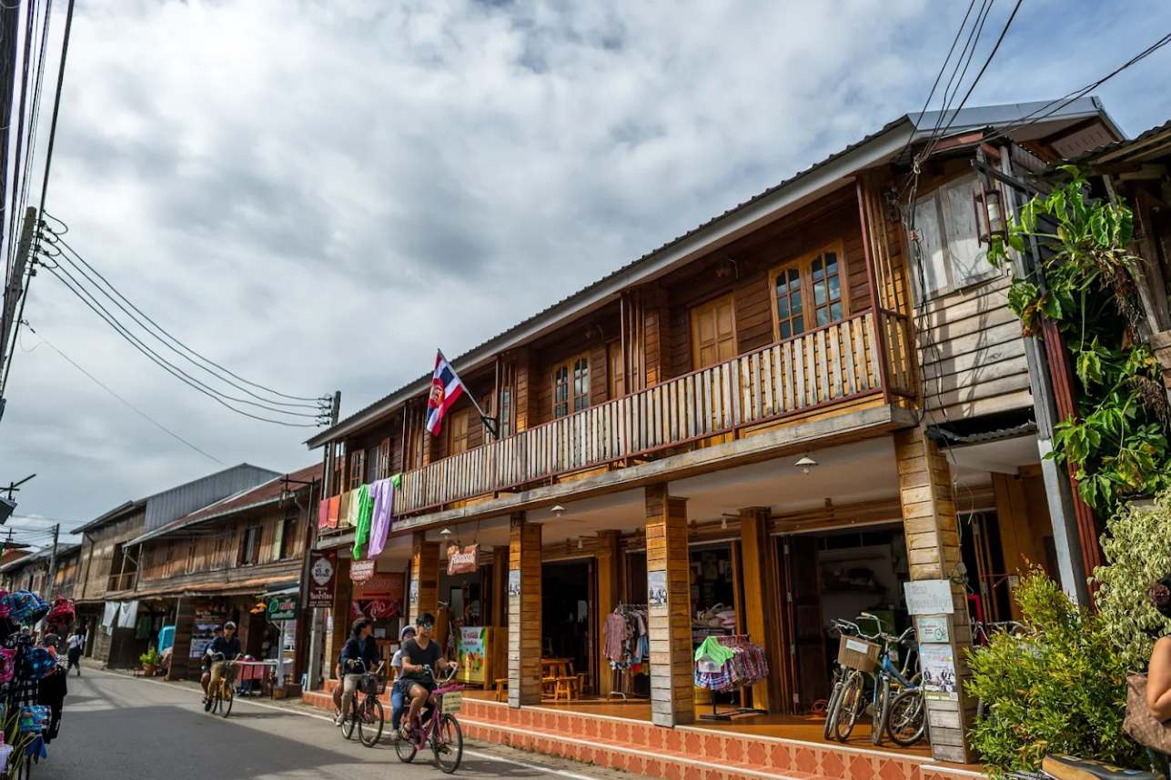 ถนนคนเดินเชียงคาน