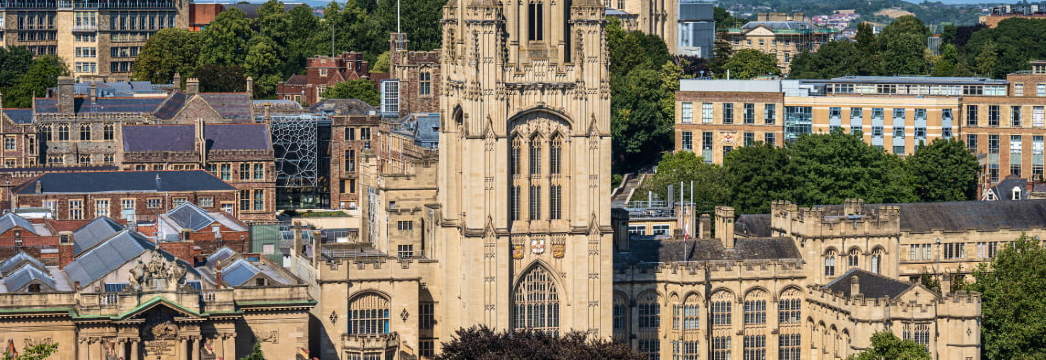 <a href="/trains/uk/destination/trains-to-bristol/">Bristol</a>