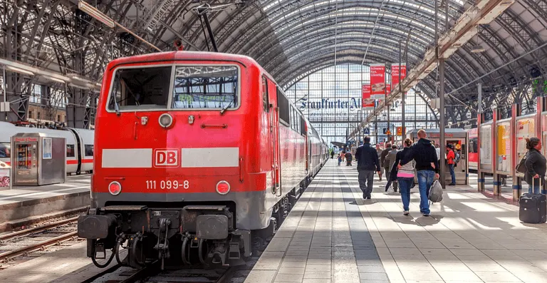 Finde günstige Tickets für Fahrten von Offenburg nach Frankfurt (Main) Flughafen