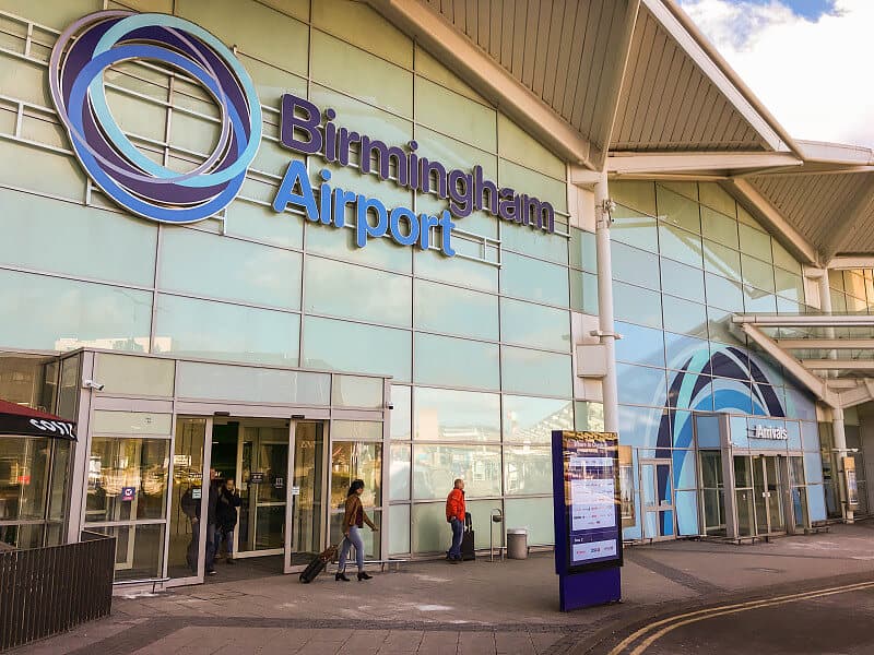 Züge vom/zum internationalen Flughafen Birmingham