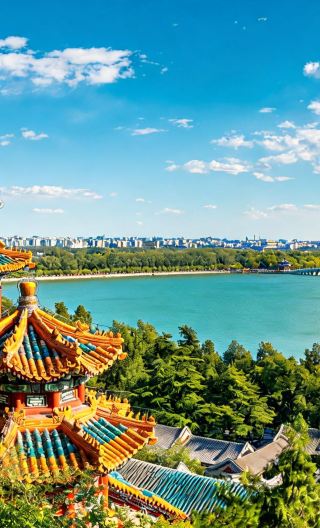 7D6N • Pre-book a stay at Holiday Inn, with tours of Gubei Water Town, the Forbidden City, Mutianyu, Simatai, the Temple of Heaven, Lama Temple, Wudaoying, the Summer Palace, and Liulichang