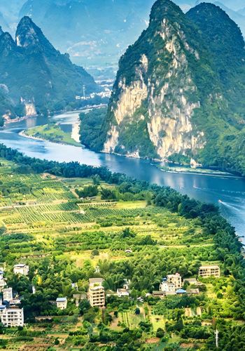 4D3N • Emperor Voyage: Guilin + Yangshuo + Li River Scenic Area + Luxury Hotels + Night Two River Four Lakes Cruise