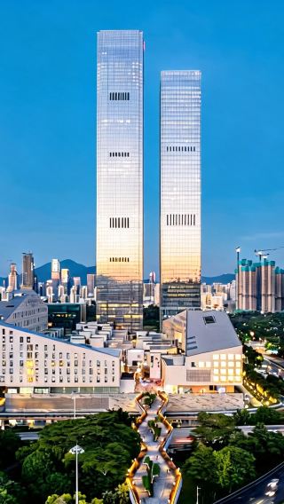 8D7N • Shenzhen + HongKong + Guangzhou + Zhuhai + Foshan: Enjoy the night tours of Victoria Harbour and Pearl River, experience the technological development of Shenzhen