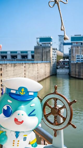 2天1晚 • 8 人小團 宜昌峽江攬勝·輕享小團  暢遊5A景點 觀大壩過船閘 探訪三峽人家 打卡 G348 三峽公路｜機場接送｜精選 5鑽飯店｜1對1 管家