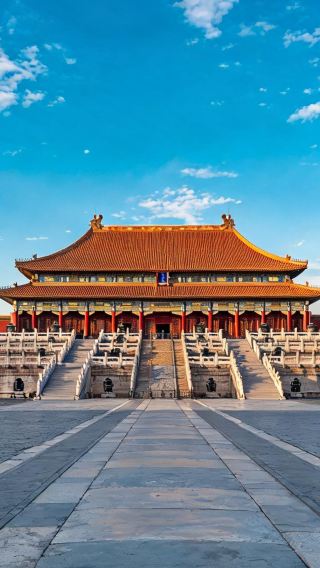 7D6N • Beijing fall scenic escape · two Great Wall sections, Summer Palace, ancient temples, Wudaoying and Liulichang, with complimentary Peking Opera experience plus one-day tour to Gubei Water Town