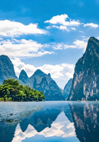 5D4N • Friday Special: CNY 300 Off Per Person. Dual Wonders of Guilin : Yangshuo  Riverscapes & Longji Rice Terraces Family Vacation Package