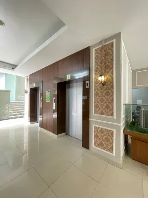 High Livin Apartment Asia Afrika Area Publik Photos
