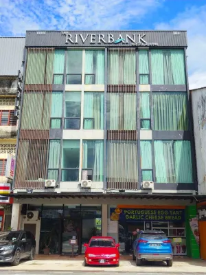 Riverbank Hotel by MRVJ BUSINESS Außen Photos