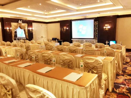 Zhongshui International Hotel (Guilin Liangjiang Sihu Hunan Xishan Branch) Espaces Affaires Photos