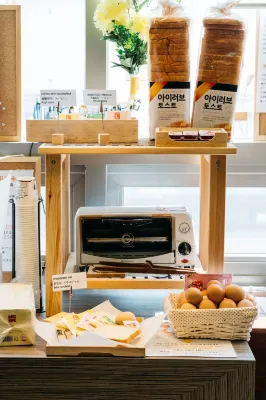 K Stay Guesthouse Myeongdong First Makanan Photos