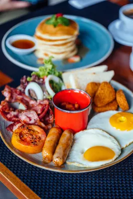 FuramaXclusive Ocean Beach Seminyak Bali Restauranger Photos