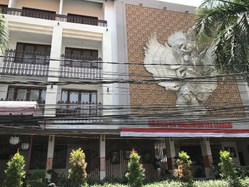 Grand la Walon Hotel Extérieur Photos
