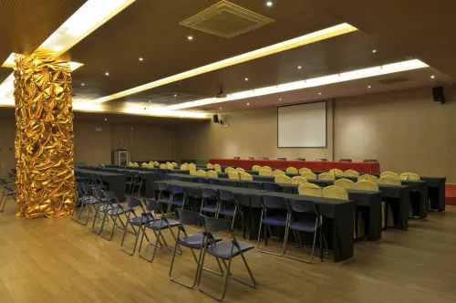 Century City Badminton Club Hotel Fasilitas Bisnis Photos