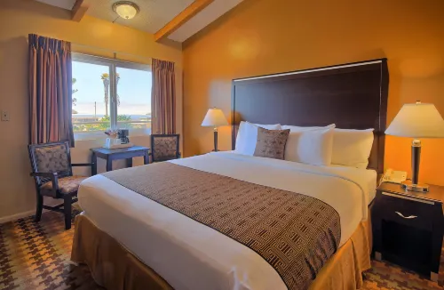Silver Surf Motel Featured Photos