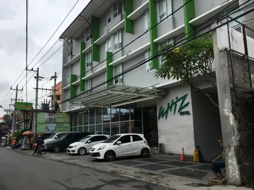 Whiz Hotel Malioboro Yogyakarta Eksterior Photos